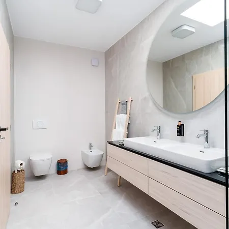 Amaris Aparthotel Апартаменти