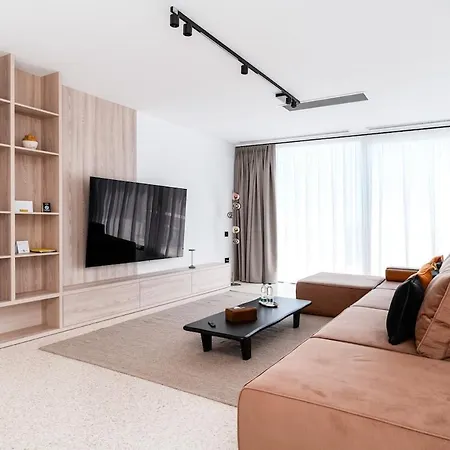 Amaris Aparthotel