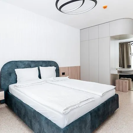Апартаменти Amaris Aparthotel *