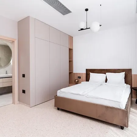 Апартаменти Amaris Aparthotel *