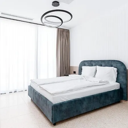Апартаменти Amaris Aparthotel *